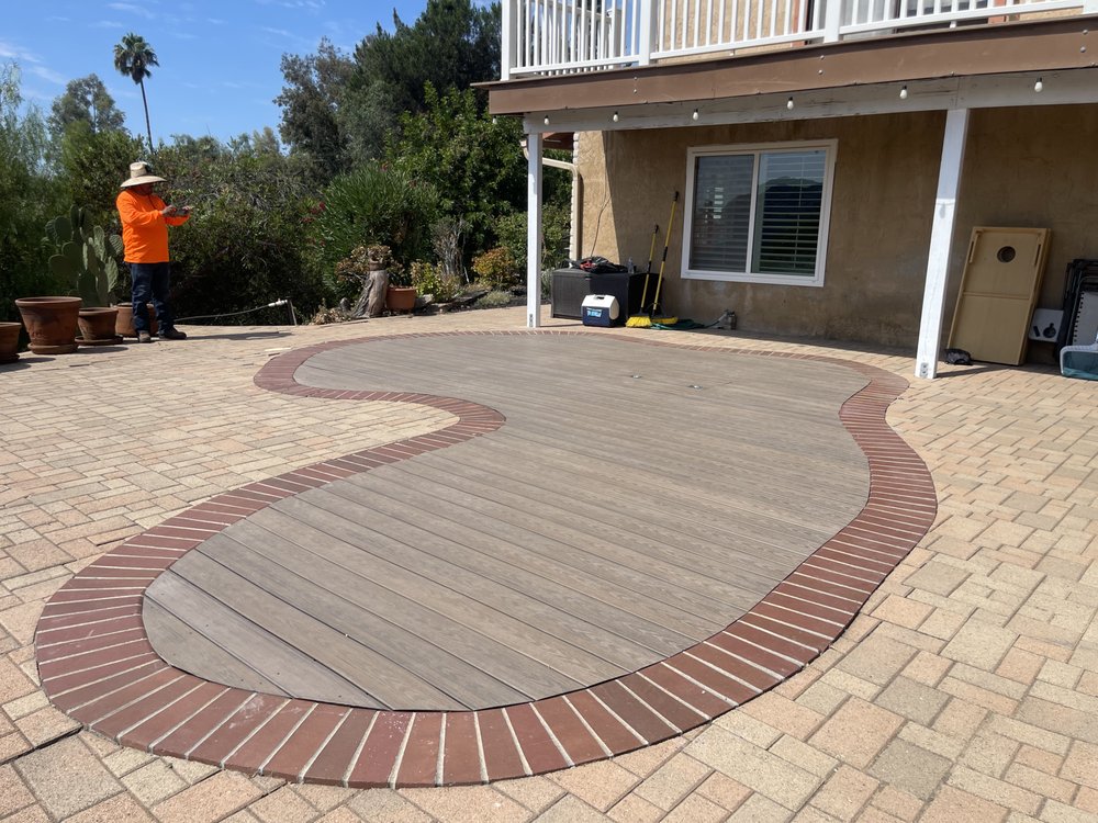 Ground-level floating deck, Coronado
